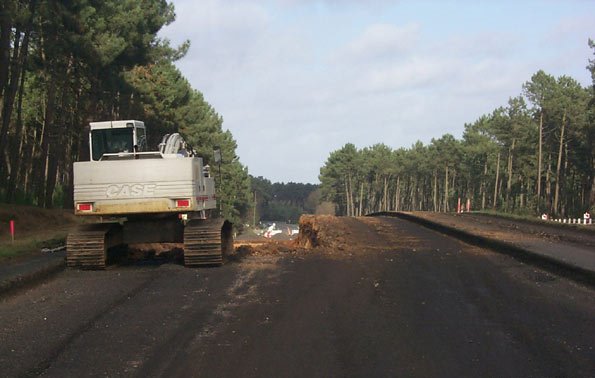 Travaux pour la suppression de la bosse des Hunaudières