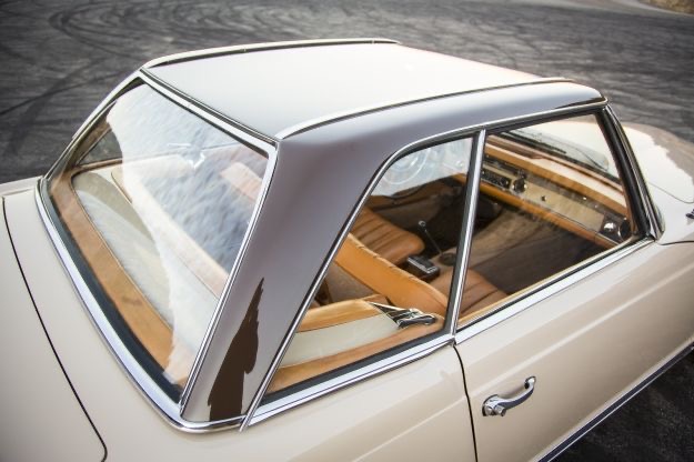 Une voiture d’une classe folle, qu’elle soit avec hard top, capote souple ou cabriolet