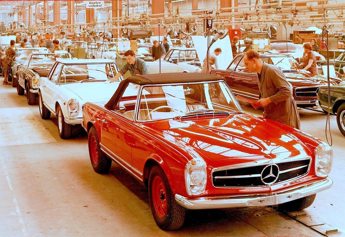 Ces ouvriers ignoraient encore qu’ils fabriquaient une légende !