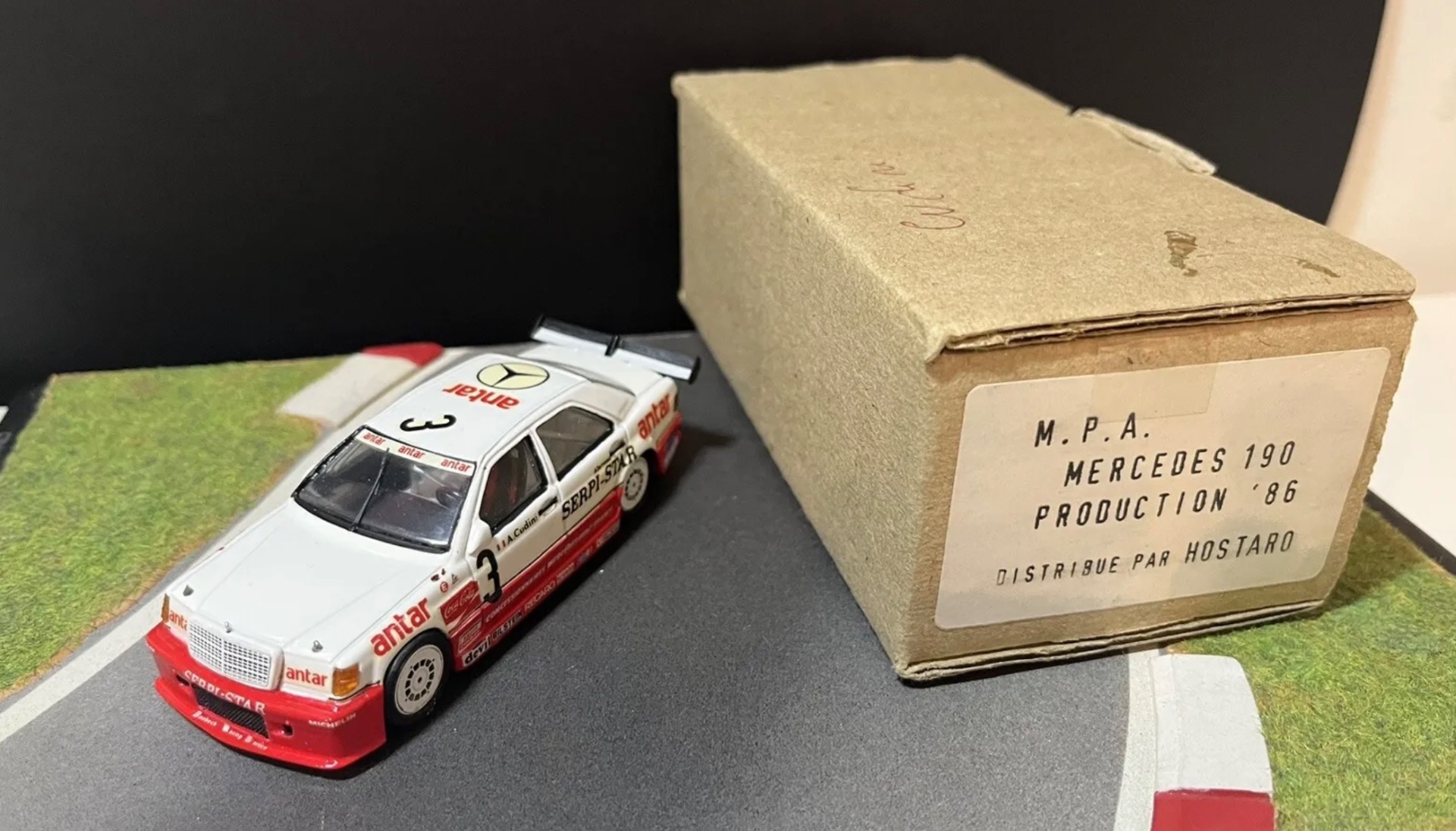 Une des très rare reproduction au 1/43 de chez Hostaro