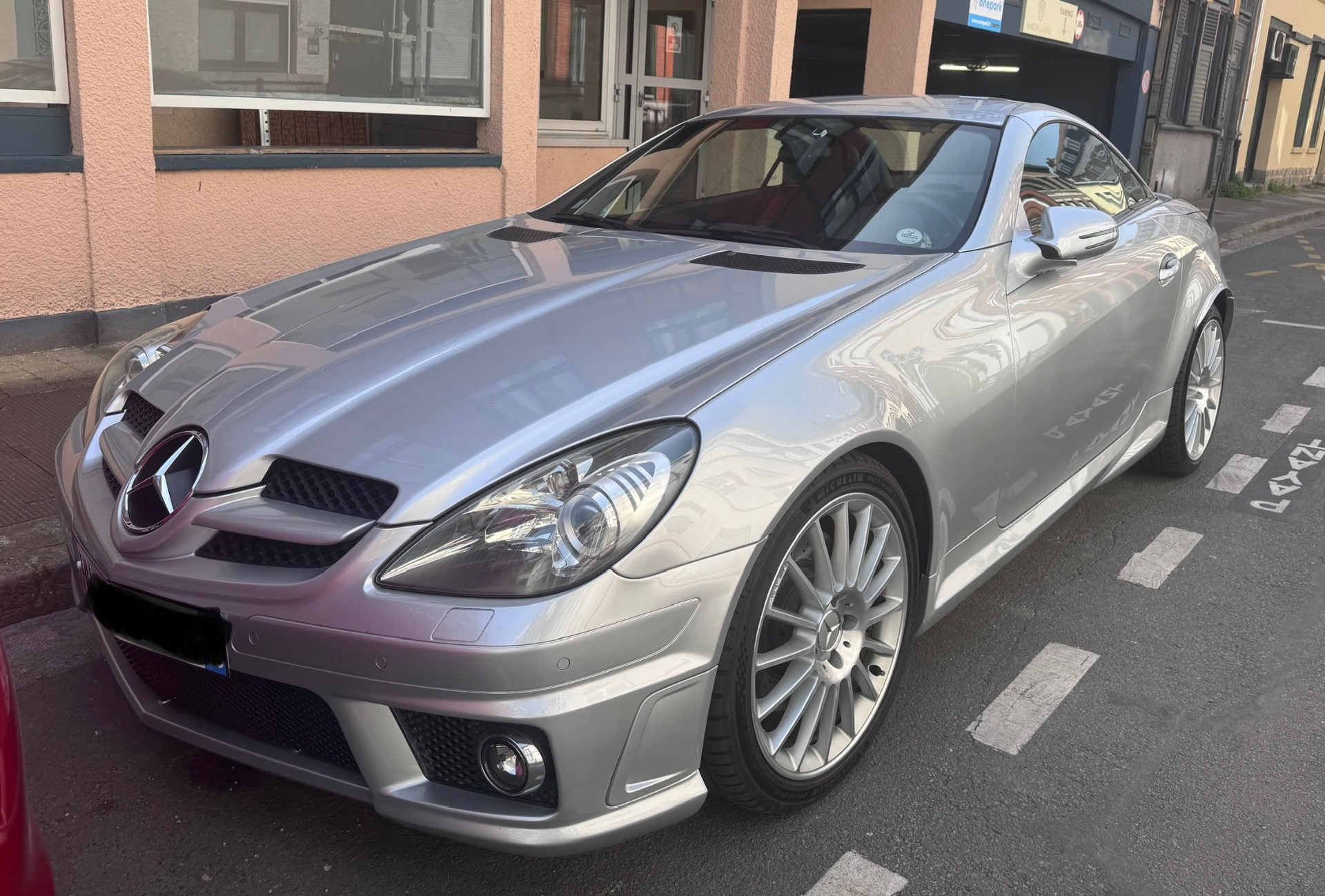 Magnifique SLK R171 aperçu à Lille