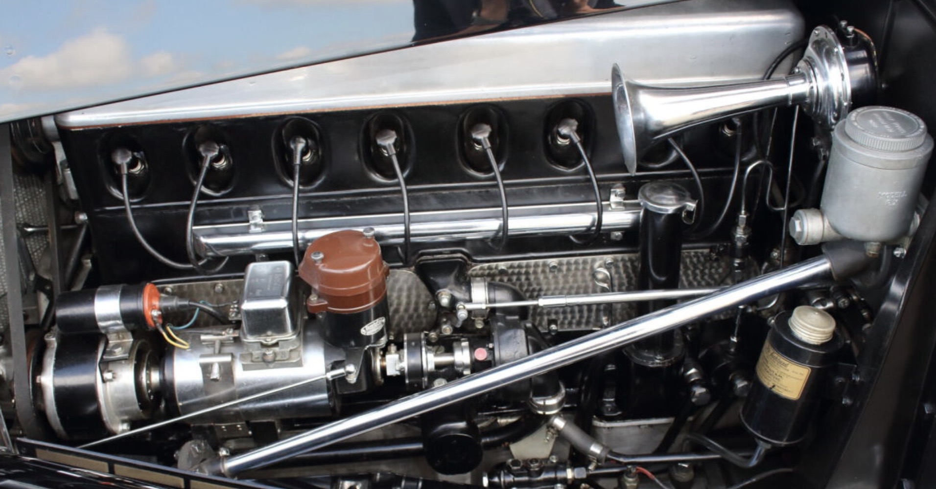 180 chevaux et 170 km/h : Incroyable pour l’époque !