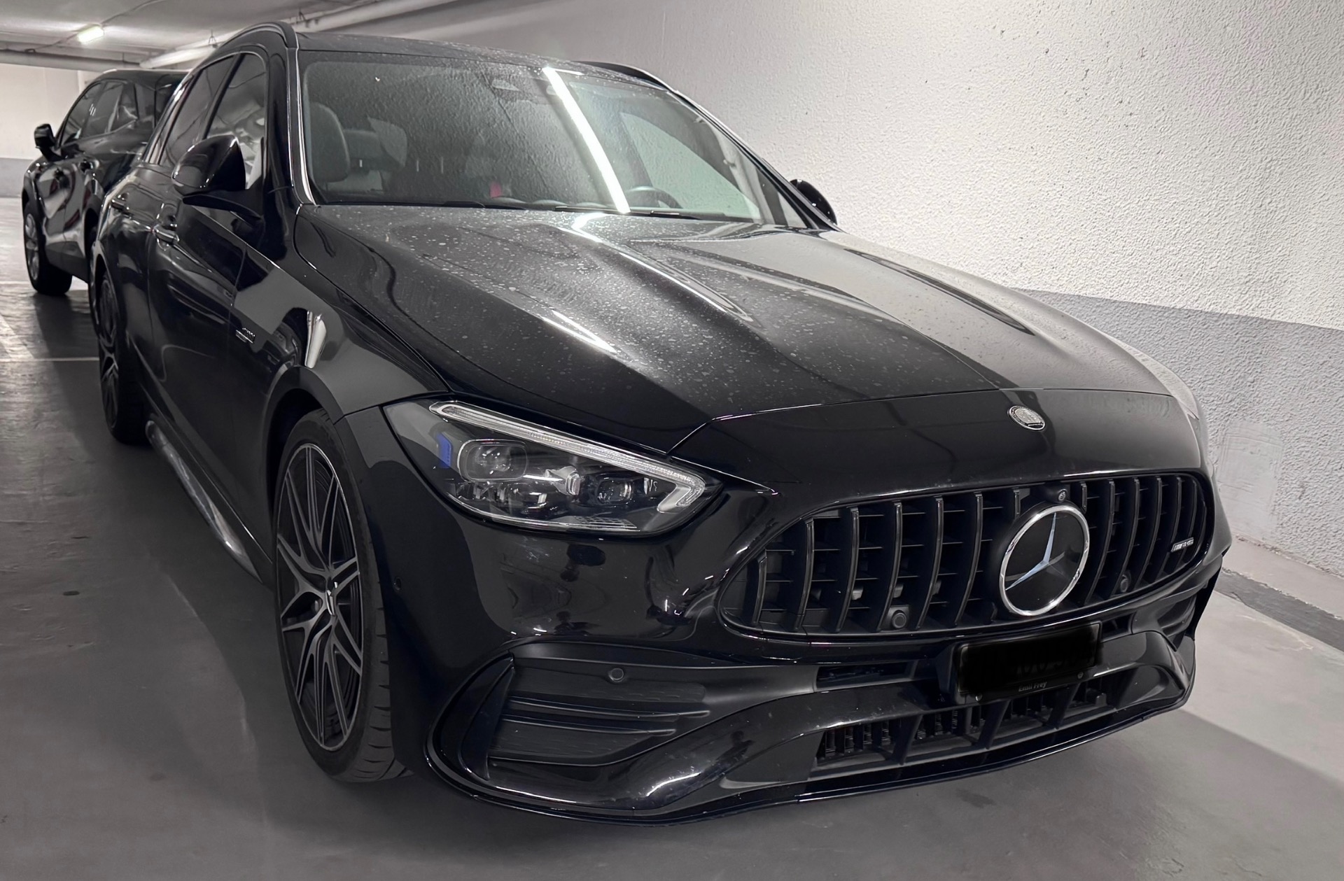 Classe C Amg 63S E Performance : Moteur 2L turbo hybride de 680 chevaux et 1020 Nm de couple !