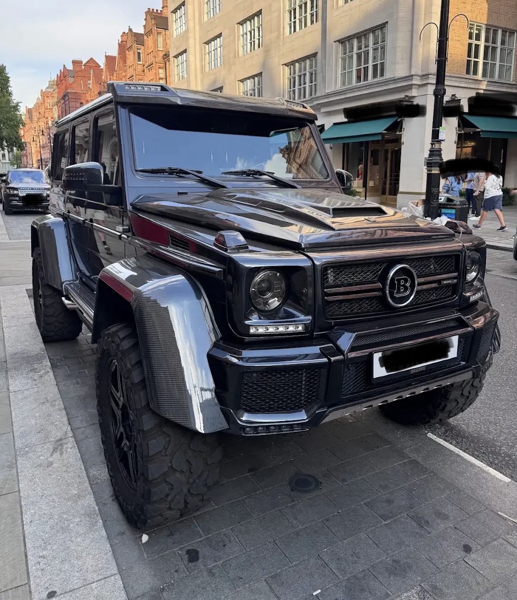 Toujours à Londres : C’est du lourd ! Classe G Brabus 800 4x42 !