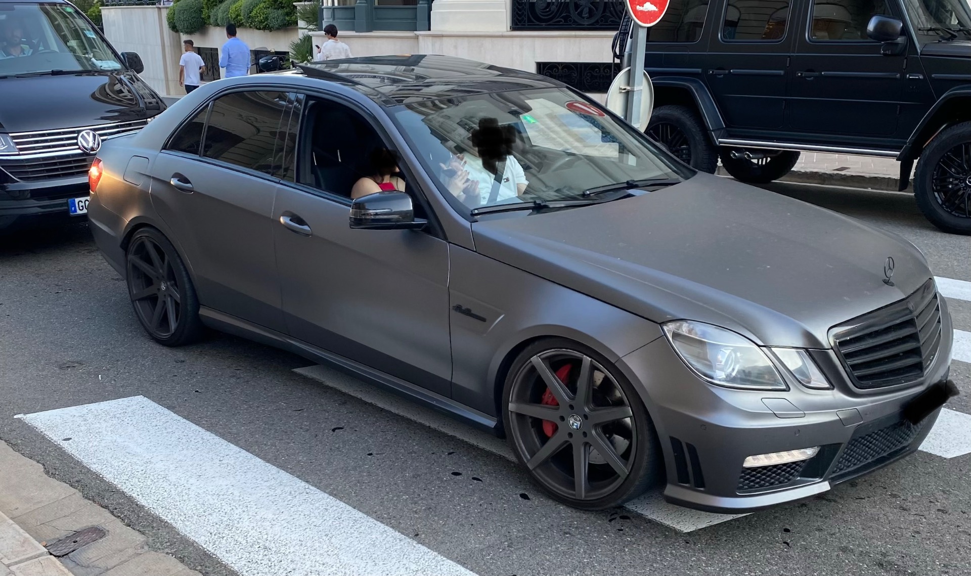 Belle Classe E63 croisée dans les rues de Monaco. Merci Hugo